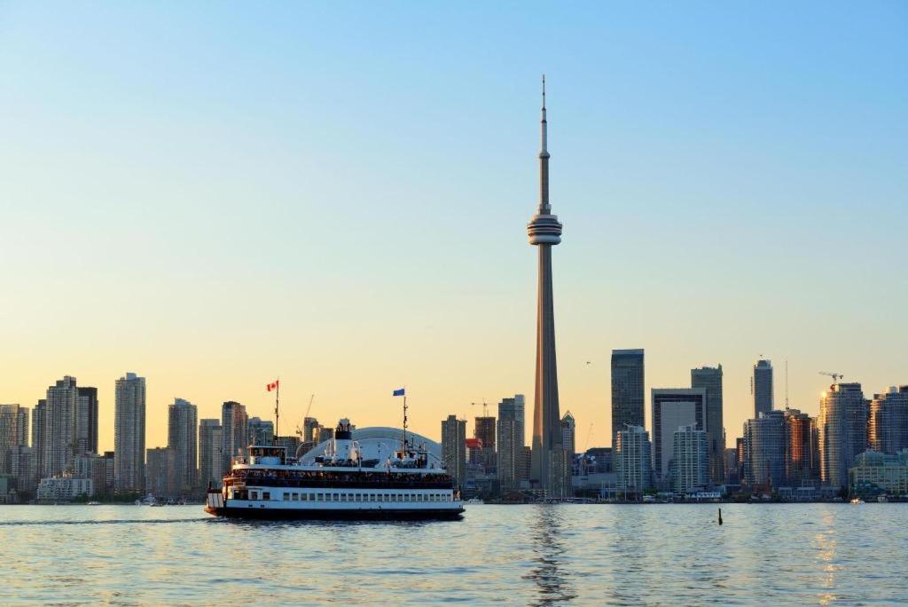 Luxury Condo With Cn Tower View Toronto Exterior photo